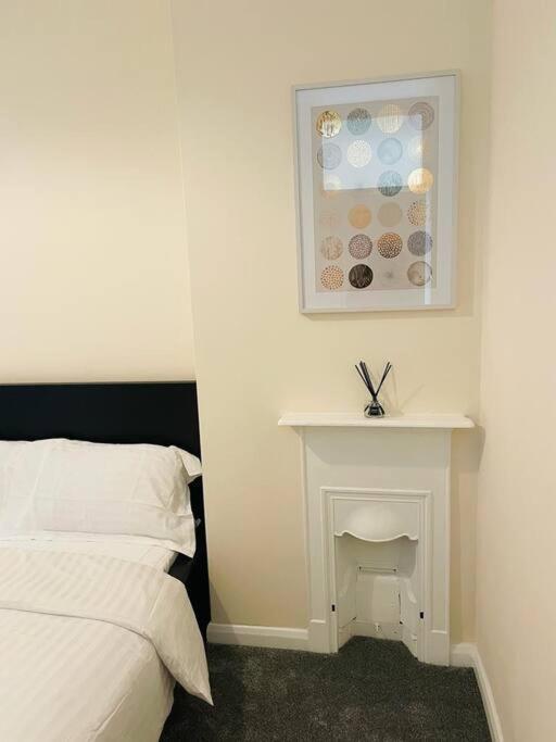 Superb And Comfortable 3Bd Home In Dagenham Esterno foto